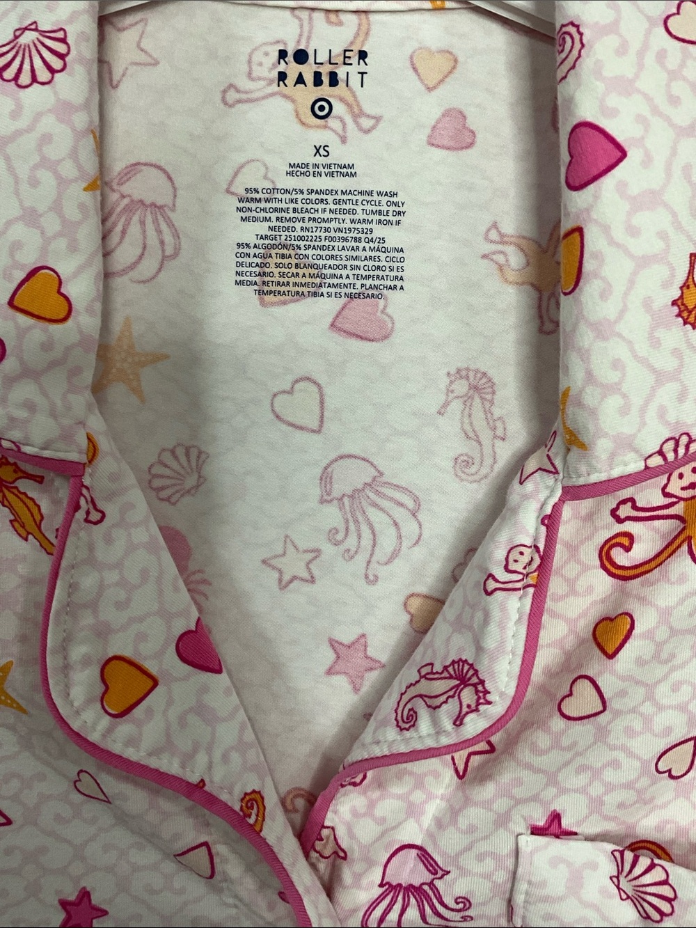 Roller Rabbit xTarget Women’s Pajamas
Pink Ocean/Sea Life| Button Down Front XS - Picture 5 of 9